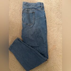 Torrid Women's Bombshell Skinny Jeans 20